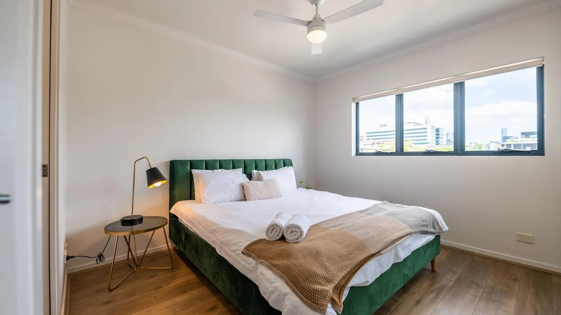 Tranquil 2-Bed Inner City Retreat With Parking Brisbane 0*,  Australia