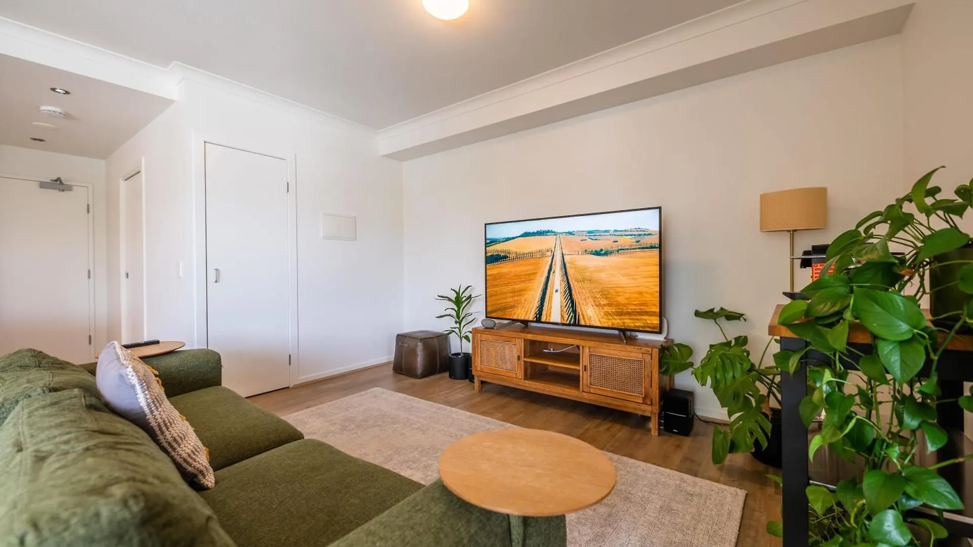 Apartment Tranquil 2-Bed Inner City Retreat With Parking Brisbane