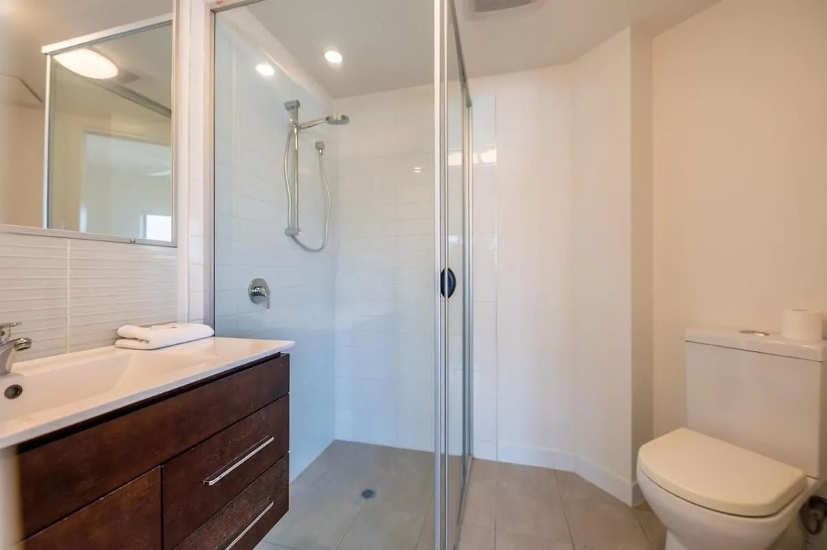 Apartment Tranquil 2-Bed Inner City Retreat With Parking Brisbane