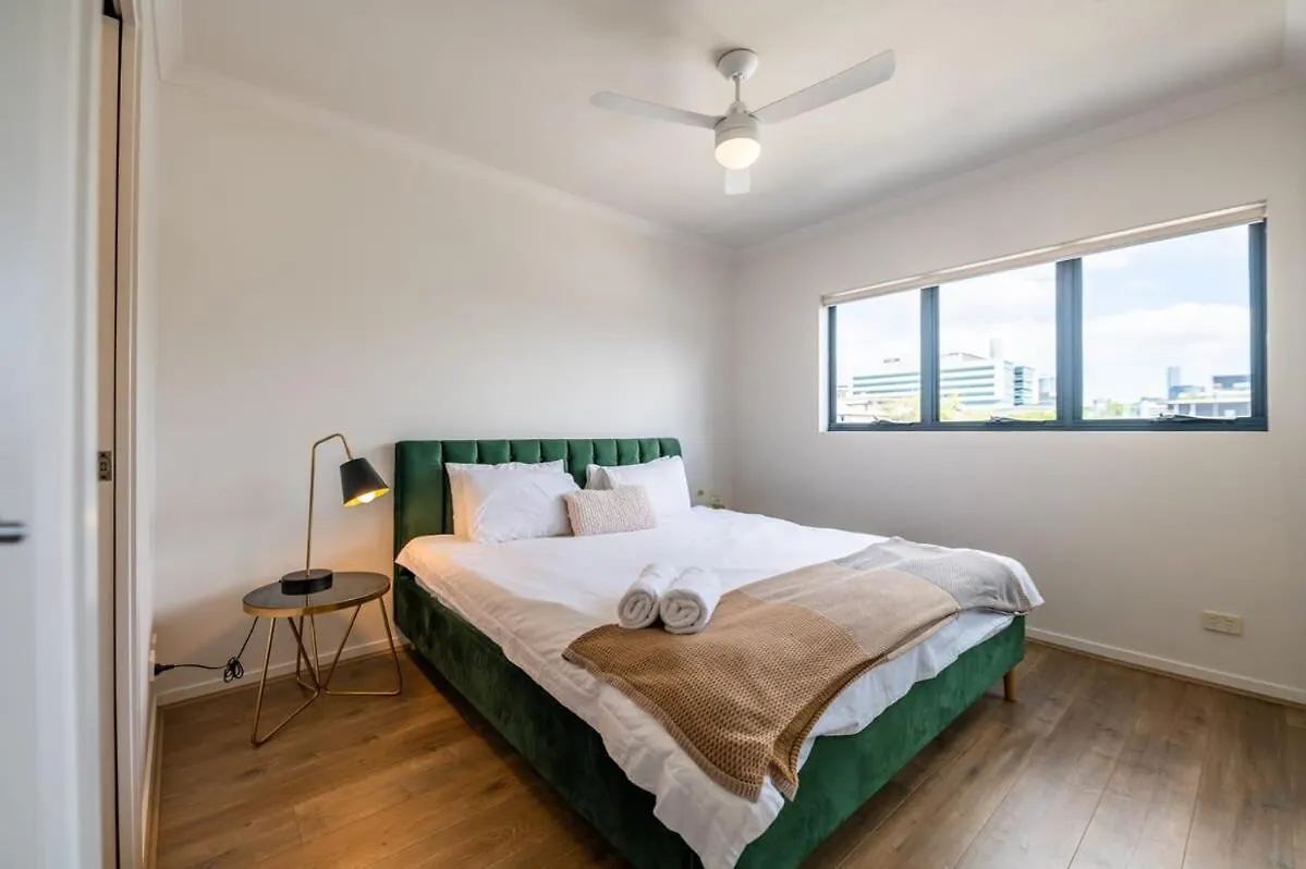 Tranquil 2-Bed Inner City Retreat With Parking Brisbane 0*,  Australia