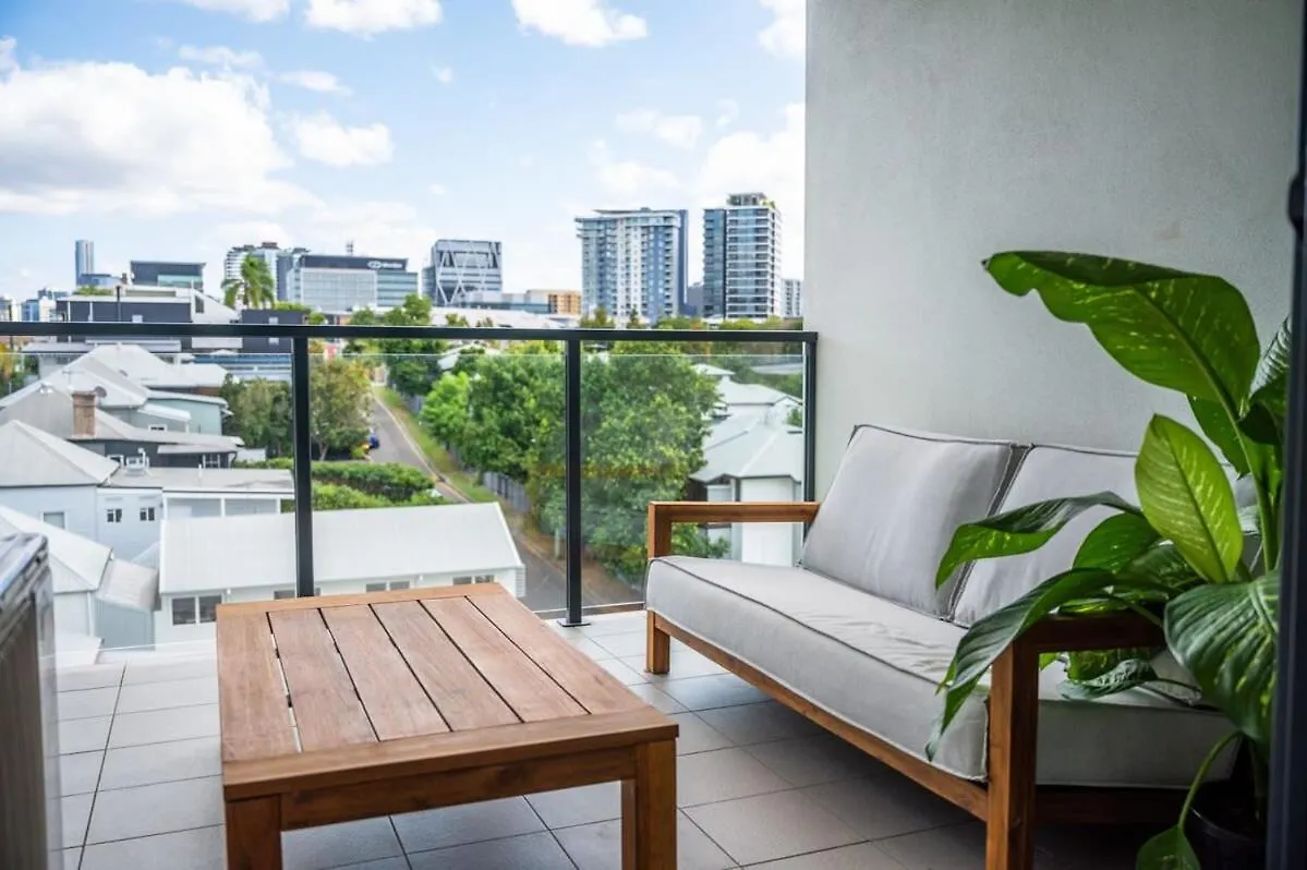 Apartment Tranquil 2-Bed Inner City Retreat With Parking Brisbane Australia