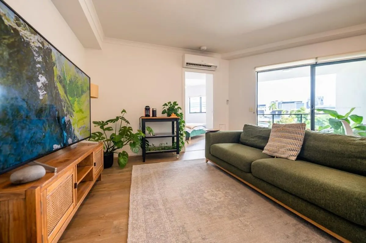 Tranquil 2-Bed Inner City Retreat With Parking Brisbane 0*,  Australia